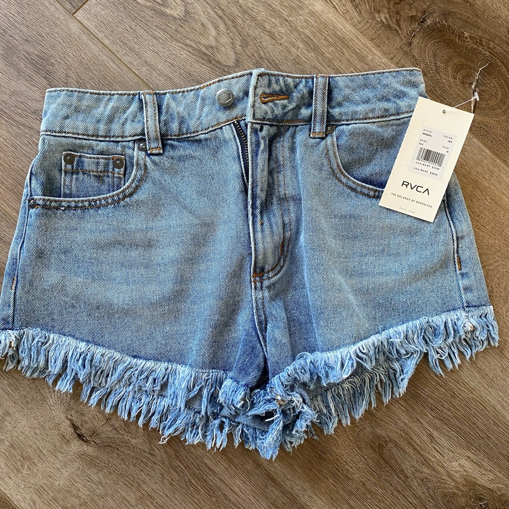 RVCA shorts NWT